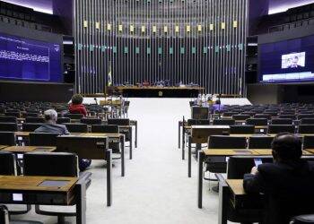 Câmara deve votar nesta terça-feira, 23, aumento da validade da CNH