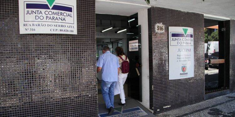 Mesmo com pandemia, Paraná ganhou 54 mil novas empresas até maio
