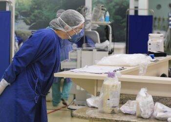 Com 75% dos municípios afetados pela Covid-19, Paraná tem cenário de alerta