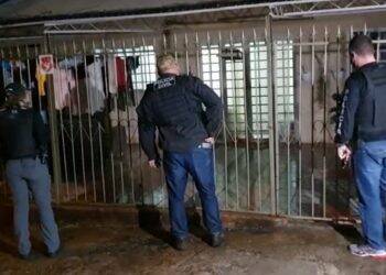 Em Foz, seis foragidos foram presos após receber auxílio emergencial