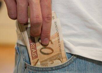 Polícia de Foz realiza operação contra criminosos que receberam auxílio emergencial