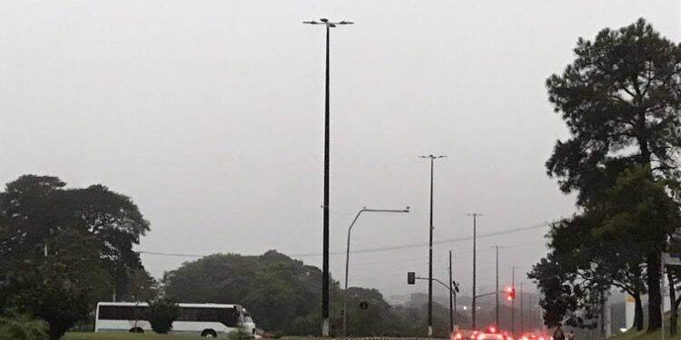 Semana começa fria e com chuva fina na fronteira