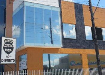 Pai de santo é preso junto com a esposa suspeito de trocar favores espirituais por sexo em Curitiba