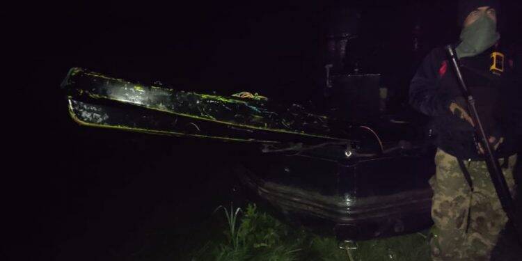 Tiroteio entre marinheiros e contrabandistas paraguaios acaba em militar ferido e 35 presos