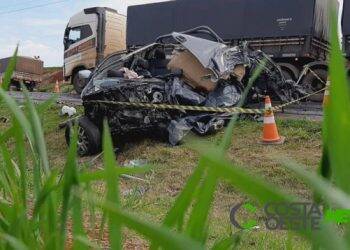 Após matar o pai a facadas, filho foge e morre em colisão frontal no Paraná