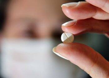 Anvisa proíbe venda sem receita de cloroquina e ivermectina