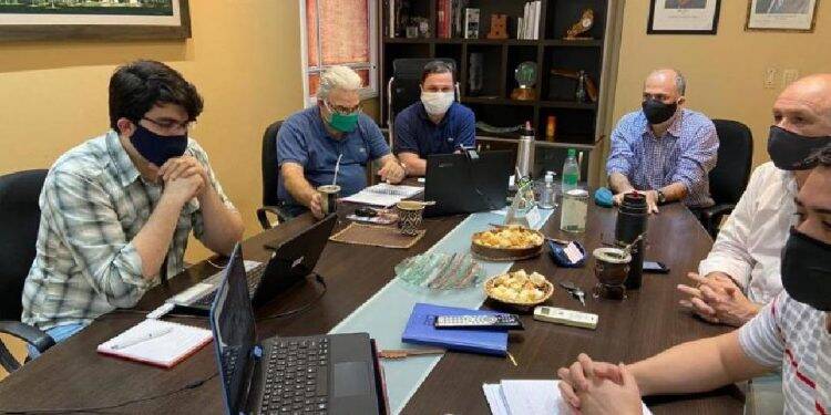 Puerto Iguazú reabrirá hotéis nos fins de semana para o turismo regional