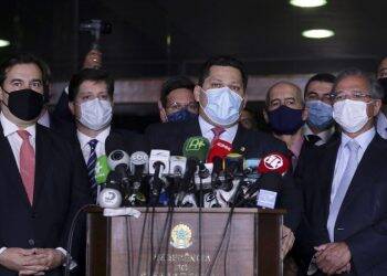 Governo propõe trocar PIS/Cofins por novo imposto de 12% sobre consumo