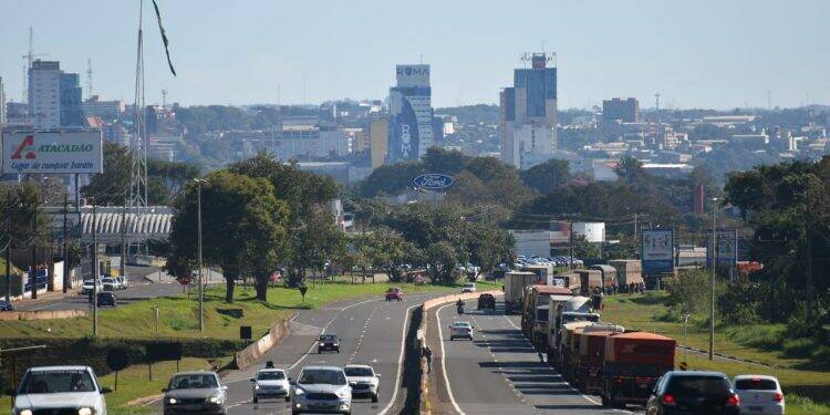 Itaipu vai revitalizar a iluminação de trechos urbanos da rodovia BR-277