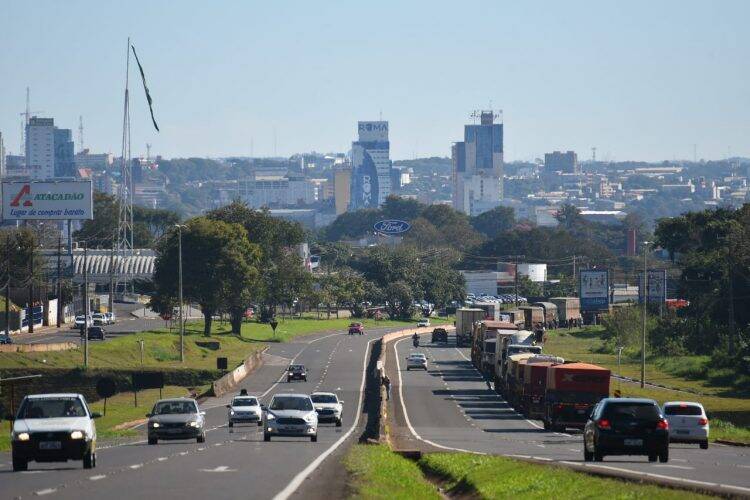 Itaipu vai revitalizar a iluminação de trechos urbanos da rodovia BR-277