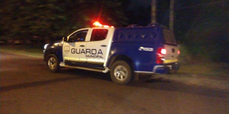 Homem é detido pela Guarda Municipal após promover festa no Jardim Belvedere