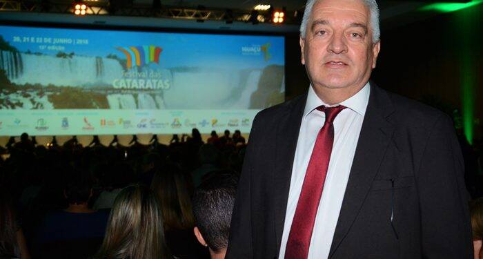 Paulo Angeli assume presidência do Comtur de Foz do Iguaçu