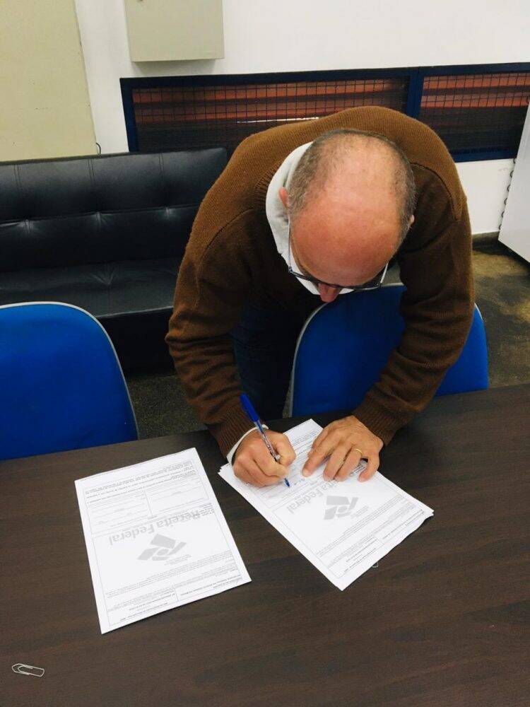 Receita Federal destina 1.200 smartphones à Universidade Estadual do Paraná