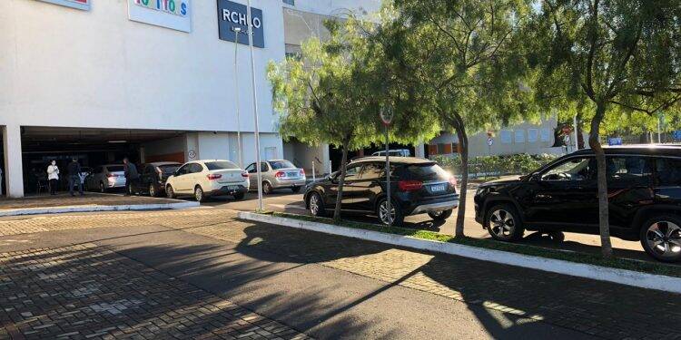 Drive thru de vacinação continua na segunda-feira (13)