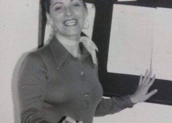 Município emite nota de pesar por falecimento de professora aposentada vítima de Covid-19