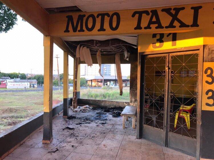 Morador de rua morre carbonizado ao ter corpo incendiado por outra pessoa