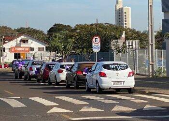 Carreata marca Dia Estadual do Combate ao Feminicídio em Foz