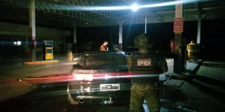 Missal: BPFron apreende Camaro e detém condutor após direção perigosa e fuga