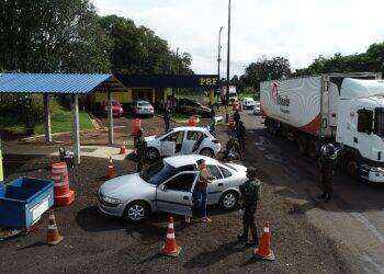 Exército: Operação Ágata/Fronteira Sul realiza apreensões na BR-277 e Rio Paraná
