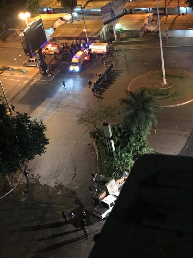 Cenário de Guerra: paraguaios tomam Ciudad del Este contra quarentena restritiva