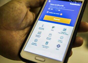 Caixa credita saque emergencial do FGTS para nascidos em abril