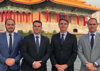 Golpistas usam cartão de Bolsonaro e gastam R$ 290 mil em farra no Chile