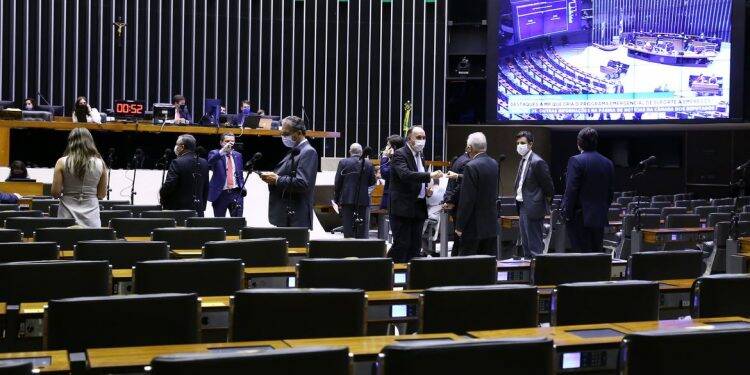 Câmara aprova concessão de crédito para pequenas empresas