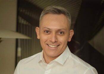 “Fazendo parte da história”, diz brasileiro que tomou vacina de Oxford