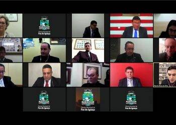 Vereadores pedem informações sobre medicamentos utilizados contra Covid-19 em Foz