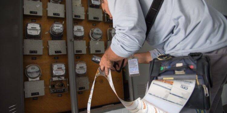 Proposta prorroga isenção da conta de luz para consumidor de baixa renda