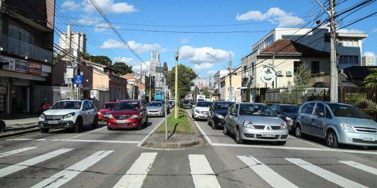 Governo propõe parcelar o IPVA e isenção de pátios veiculares