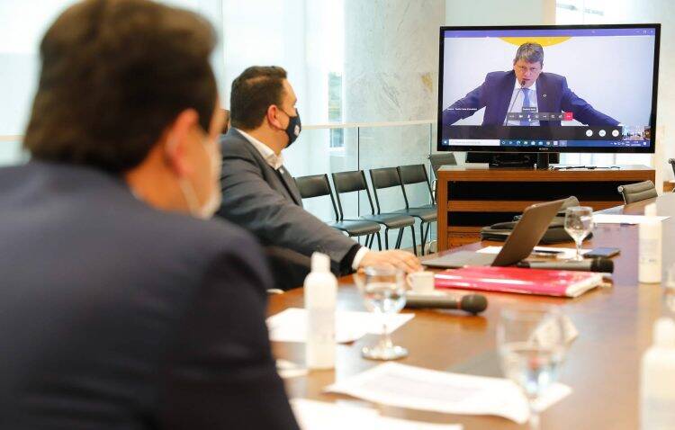 Ratinho discute duplicação da Avenida das Cataratas com Ministro de Infraestrutura