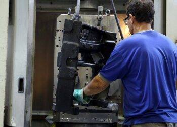 Número de pessoas empregadas no Paraná é um dos maiores do País