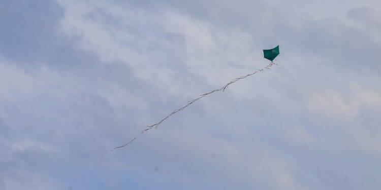 Governador sanciona lei que proíbe posse, uso e fabricação de cerol