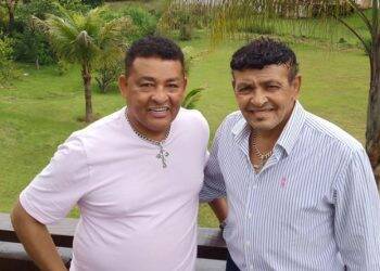 Morre aos 63 anos o cantor Davi, da dupla Durval e Davi
