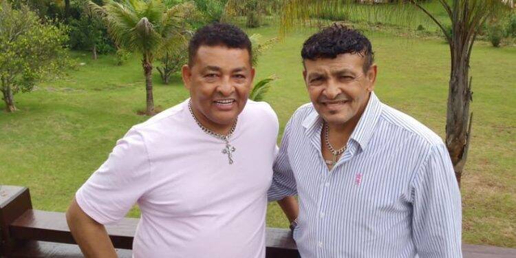 Morre aos 63 anos o cantor Davi, da dupla Durval e Davi