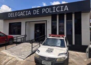 Homem se nega a fazer café e leva surra da esposa; caso parou na delegacia