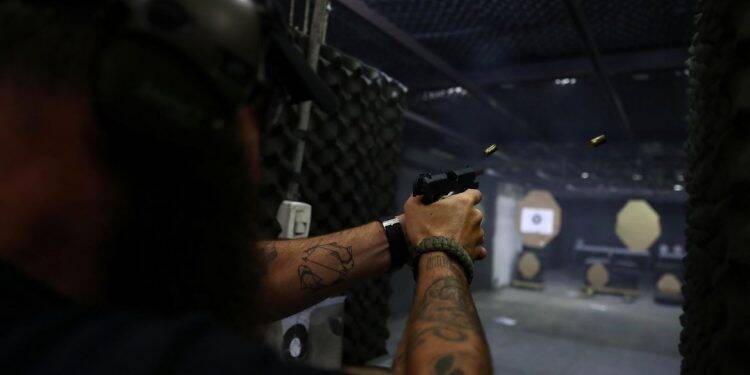 Norma da Polícia Federal reduz burocracia para porte de armas