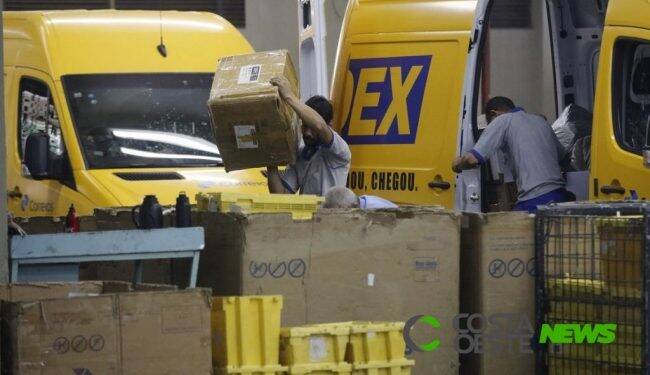 Funcionários dos Correios entram em greve por tempo indeterminado