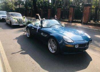 Filha de ex-presidente paraguaio se casa em meio a quarentena