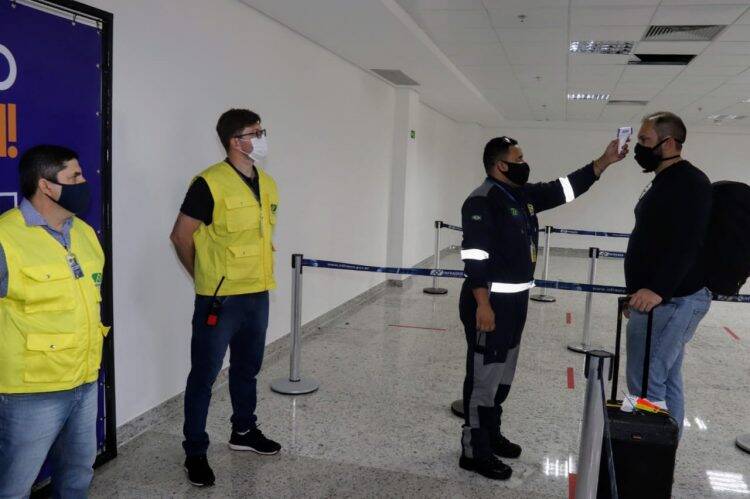 Aeroporto de Foz do Iguaçu é o primeiro do Brasil a receber certificação contra Covid-19