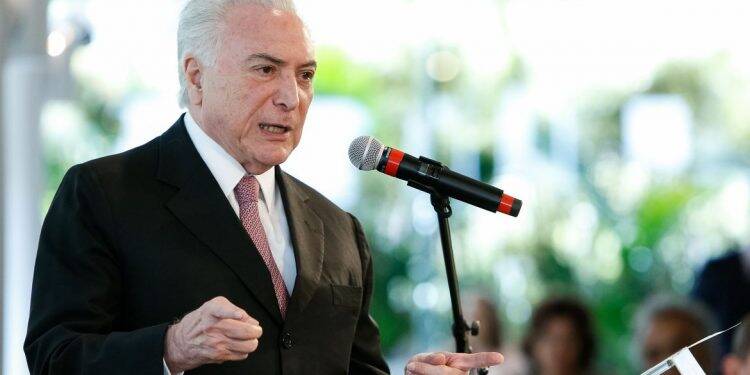 Justiça autoriza saída de Michel Temer do Brasil