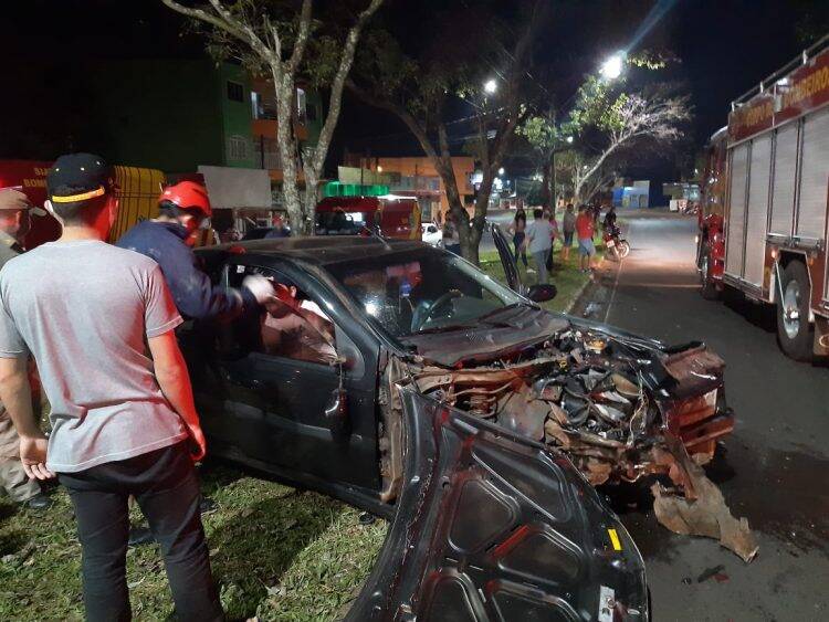 Acidente no Morumbi II deixa veículos destruídos