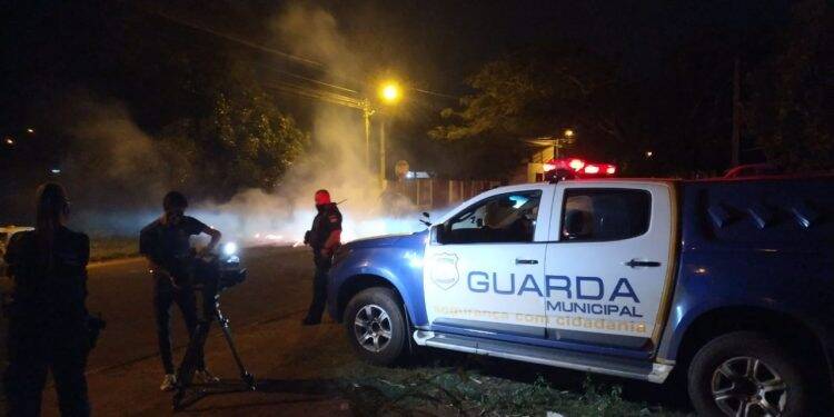 Tentativa de invasão termina com protesto na Vila Brás, em Foz