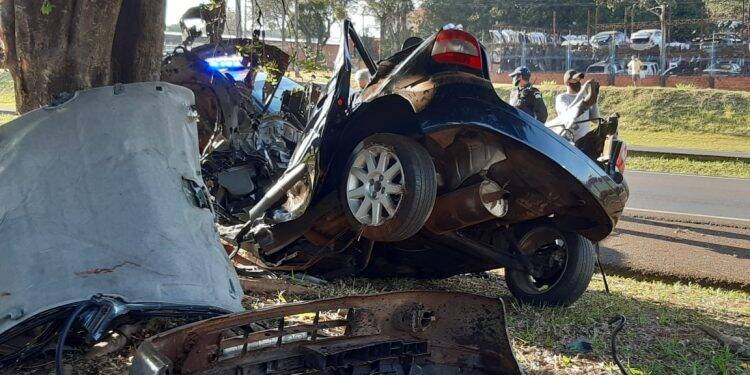 Rapaz de 25 anos morre em grave acidente na BR-277 em Foz
