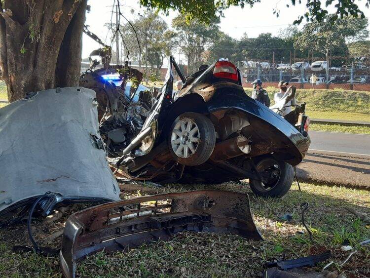 Rapaz de 25 anos morre em grave acidente na BR-277 em Foz