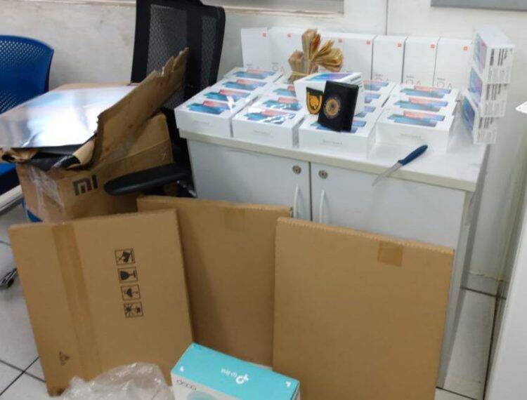 Receita Federal apreende dinheiro e celulares na Ponte da Amizade