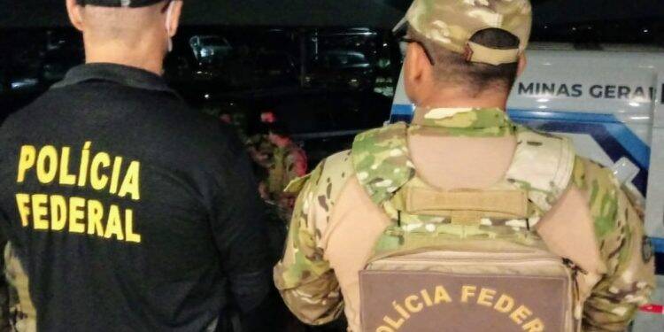 Operação Caixa Forte faz apreensão de cerca de 6 milhões de reais