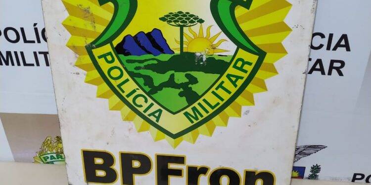 BPFRON apreende arma de fogo com casal em Foz do Iguaçu