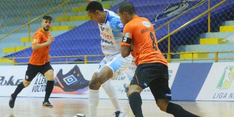 ACBF vence Foz Cataratas na estreia da Liga